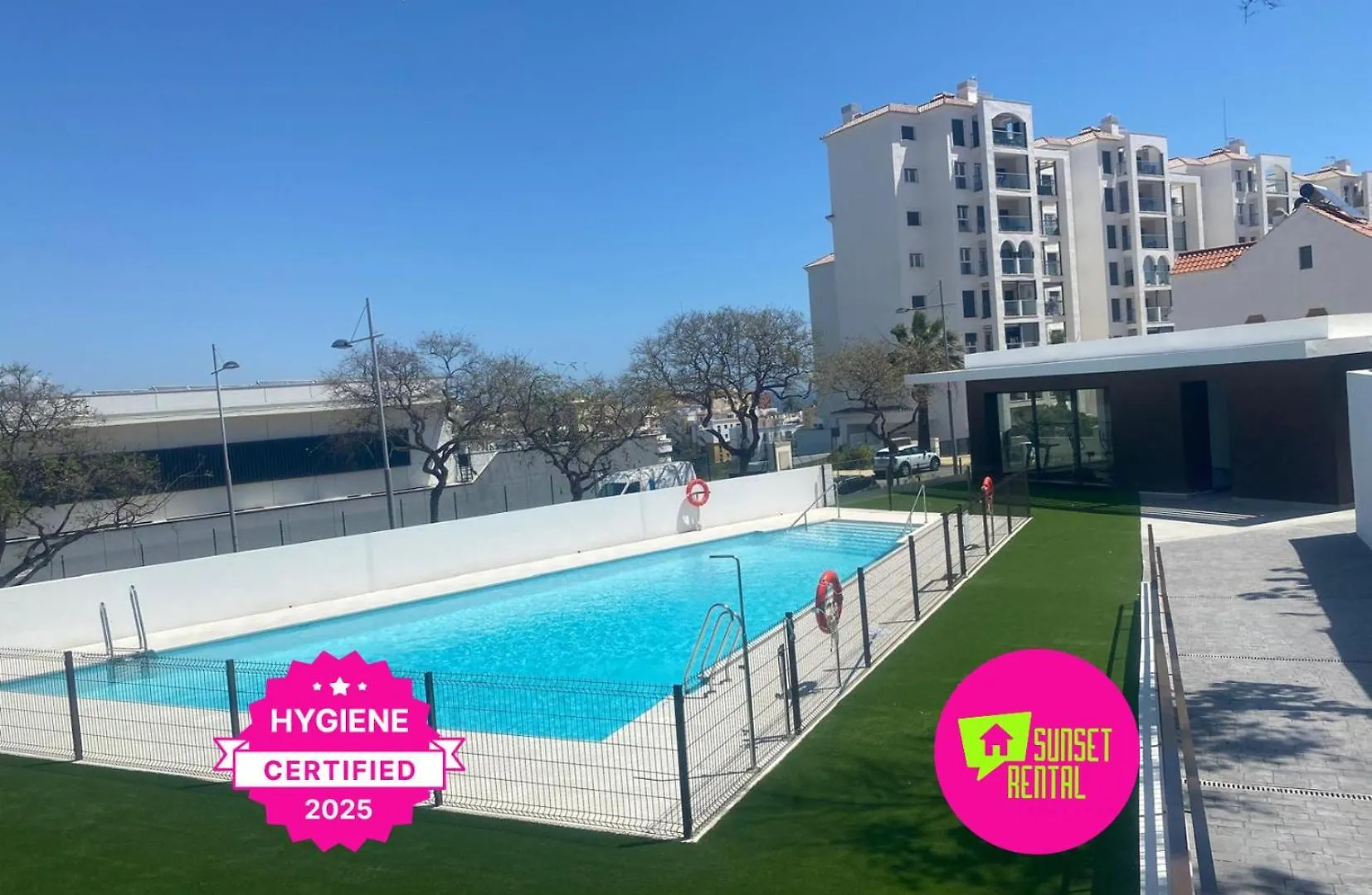 Chic 2-Bedroom Apartment In Estepona With A Pool location